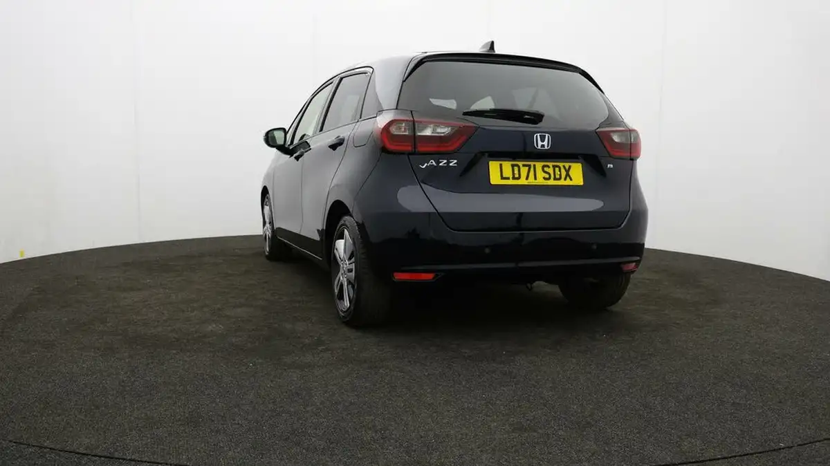 2022-honda-jazz-15-i-mmd-ex-107ps-big-22