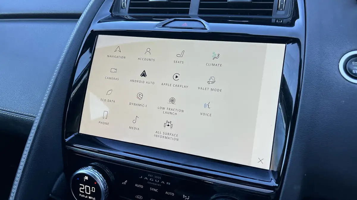 2021-jaguar-e-pace-20-d165-r-dynamic-black-big-23
