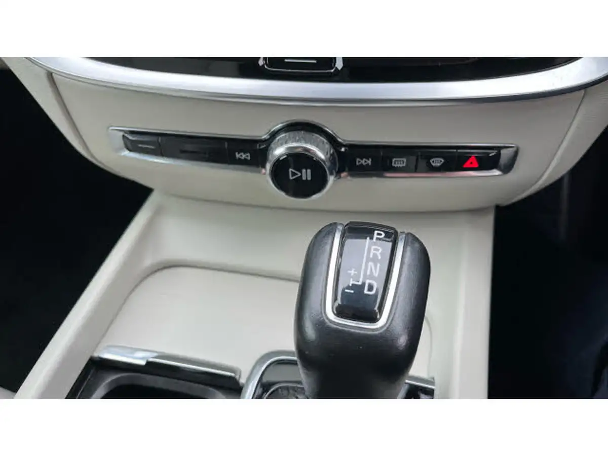 2018-volvo-v60-20td-d4-momentum-pro-geartronic-big-27