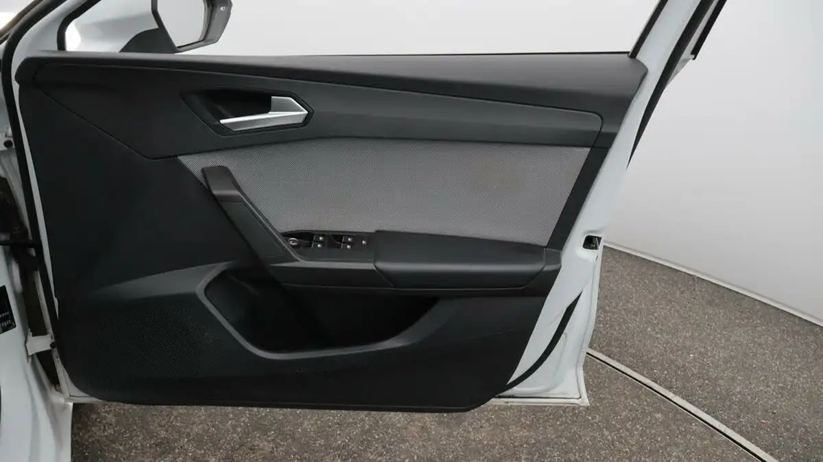 2020-seat-leon-10-tsi-evo-se-dynamic-big-15