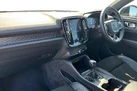 2020-volvo-xc40-15-t3-r-design-small-14