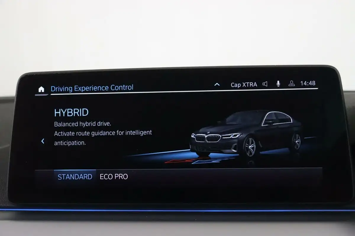2022-bmw-5-series-20-530e-se-saloon-4d-big-49