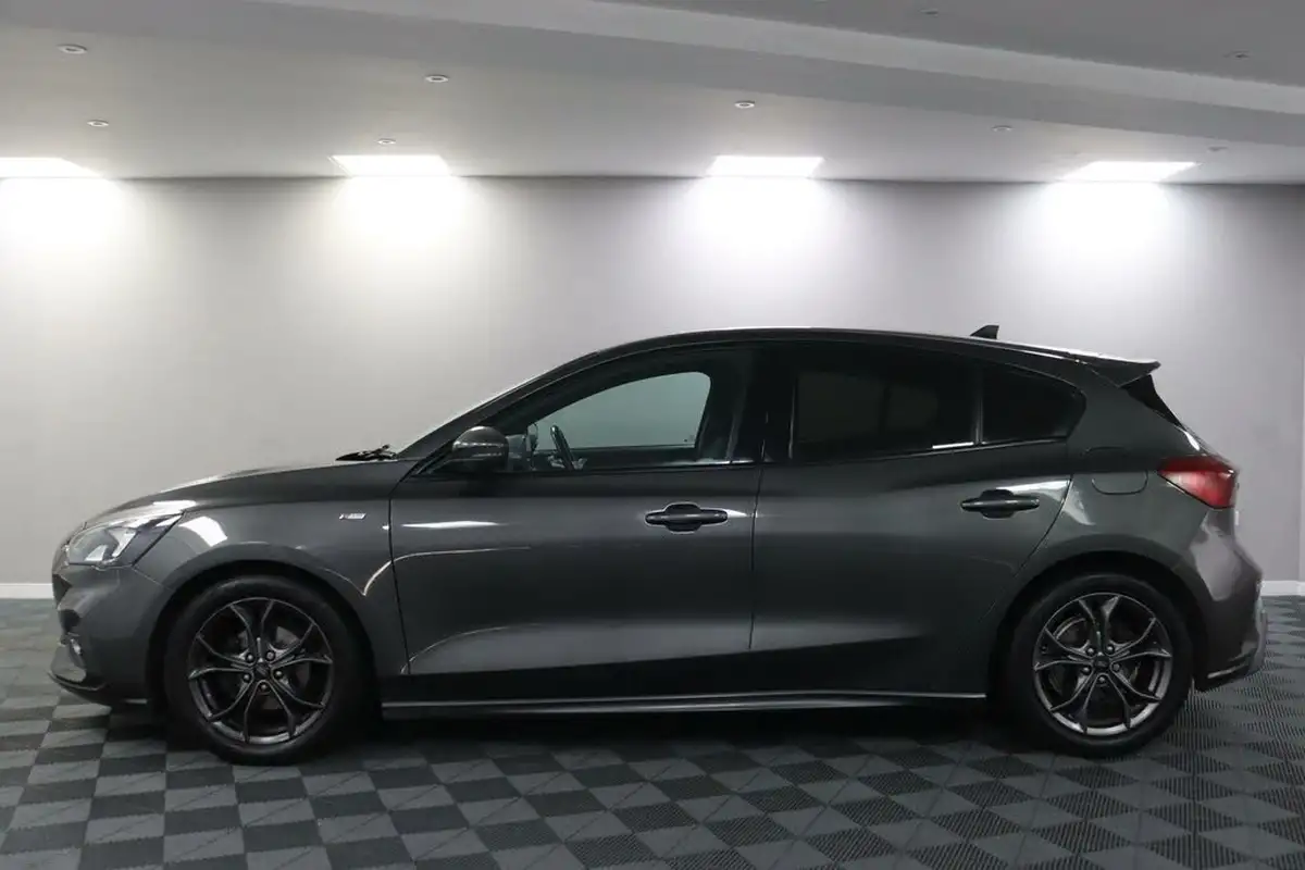 2019-ford-focus-10t-st-line-ss-hatchback-big-13