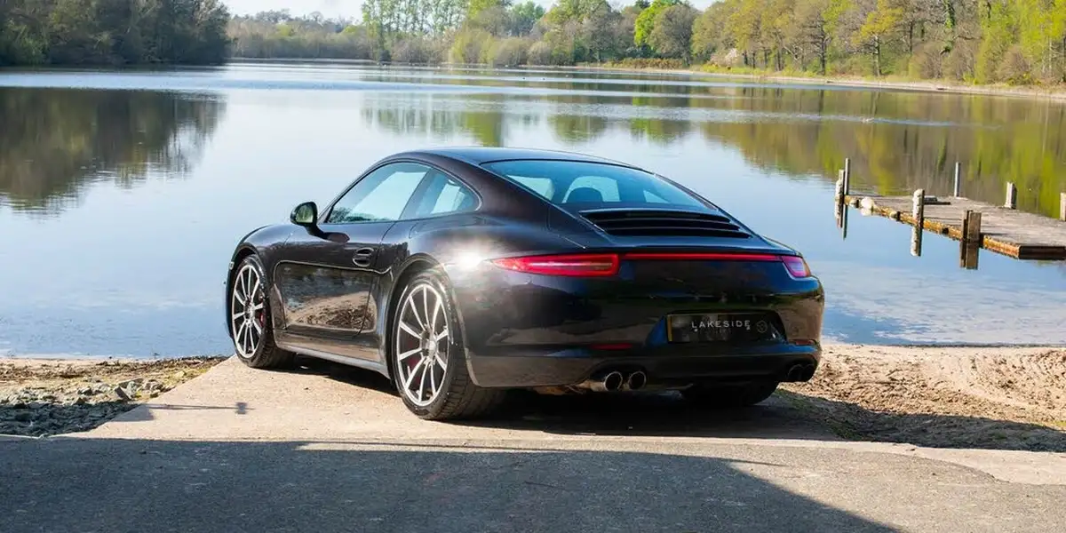 2013-porsche-911-38-carrera-4-s-coupe-pdk-big-3