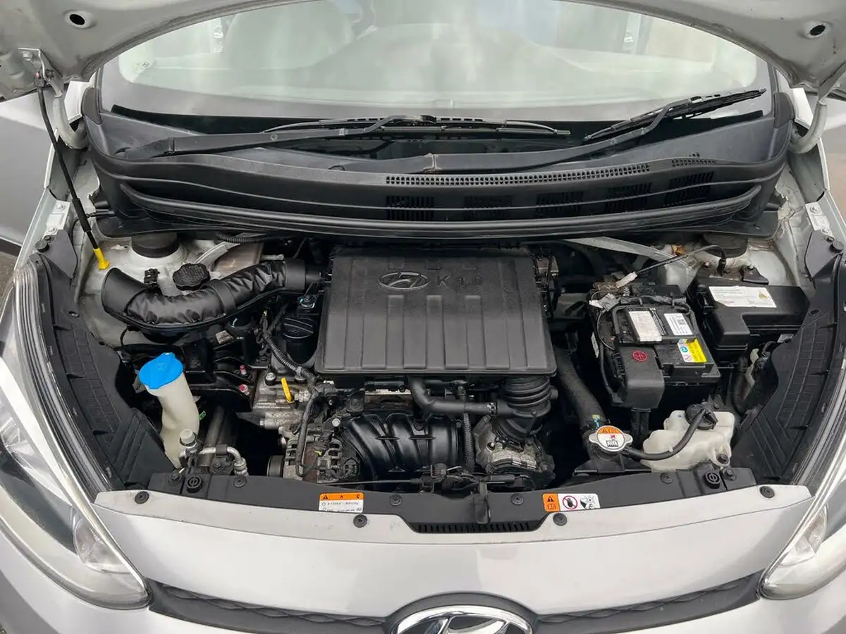 2014-hyundai-i10-10-premium-big-51