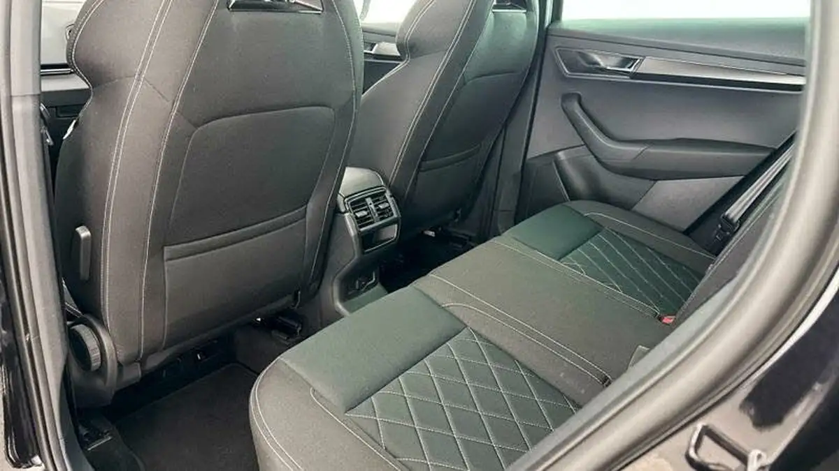 2022-skoda-karoq-15-tsi-sportline-big-35