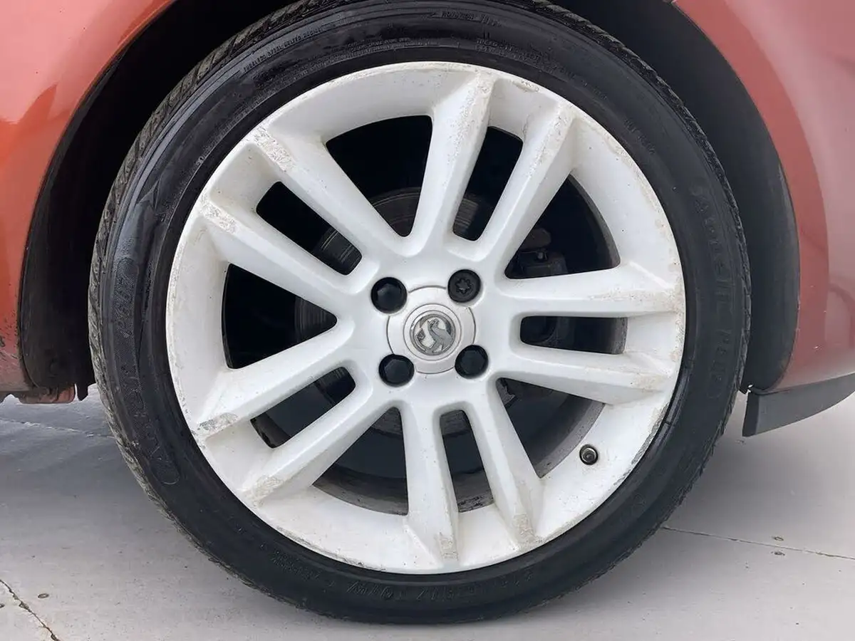 2012-vauxhall-corsa-12-sxi-16v-3d-big-15