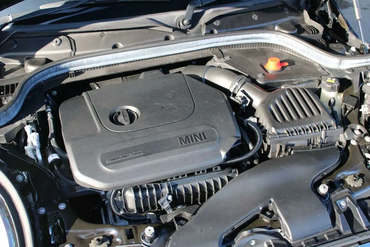 2021-mini-cooper-15-cooper-sport-series-ii-convertible-2d-auto-big-31