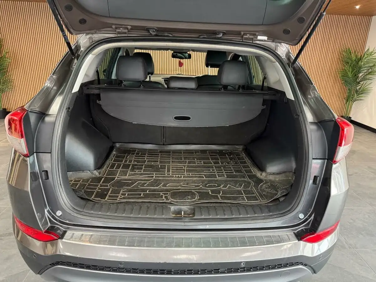 2016-hyundai-tucson-20crdi-premium-185ps-big-19