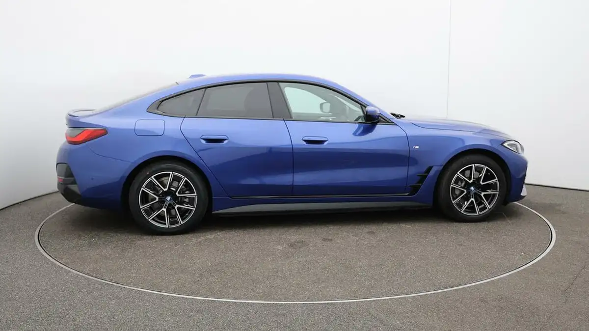 2022-bmw-i4-e-edrive40-m-sport-big-44
