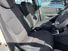 2018-renault-captur-09-tce-play-small-5