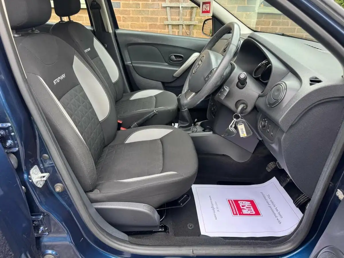 2016-dacia-sandero-stepway-09-tce-laureate-big-4