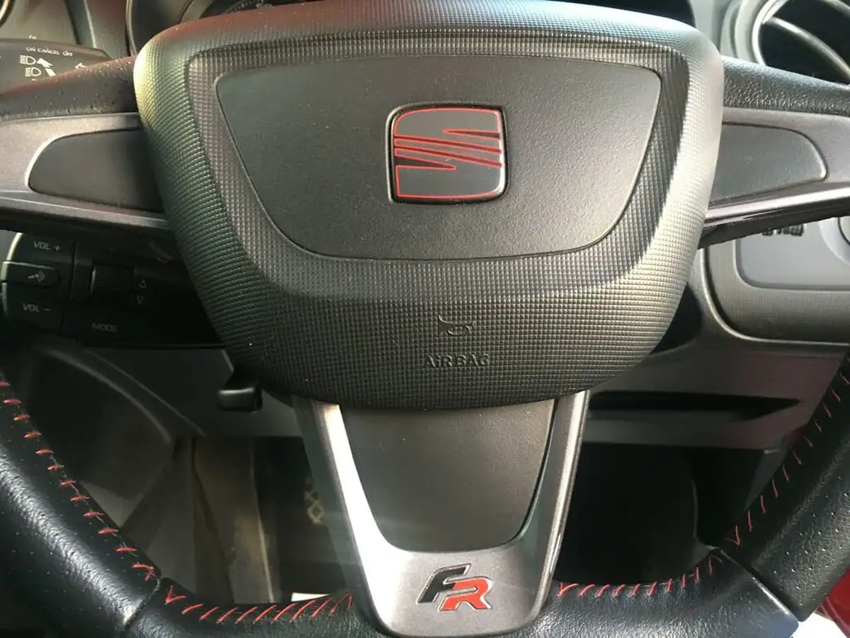 2014-seat-ibiza-12-fr-105ps-hatchback-5d-big-13
