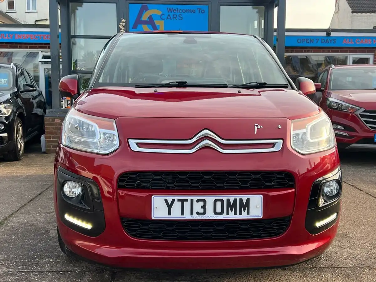 2013-citroen-c3-picasso-16-vtr-big-15
