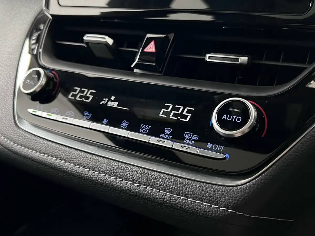 2020-toyota-corolla-18-vvt-i-design-spare-wheel-hatchback-5d-big-30