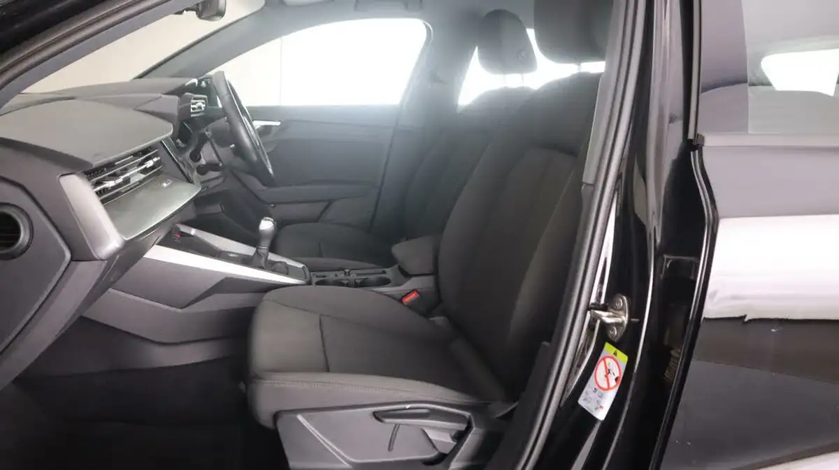 2021-audi-a3-10-30-tfsi-technik-big-14