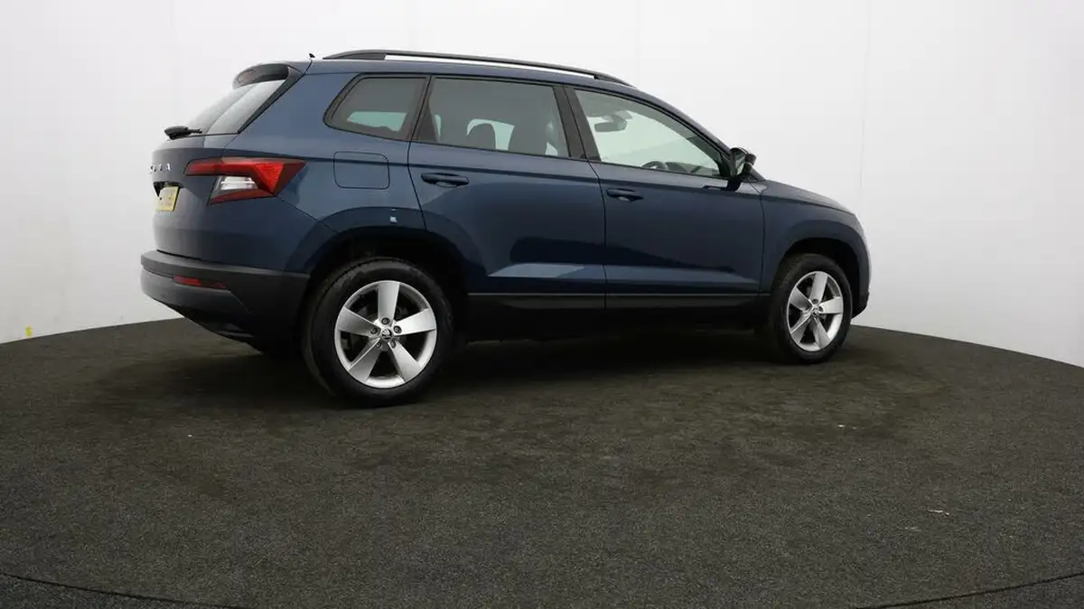 2020-skoda-karoq-15-tsi-se-dsg-big-26