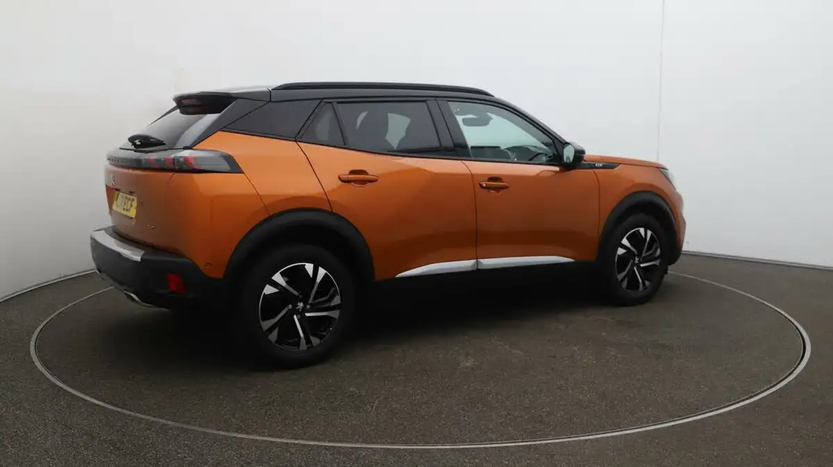 2021-peugeot-2008-suv-12-puretech-gt-big-47