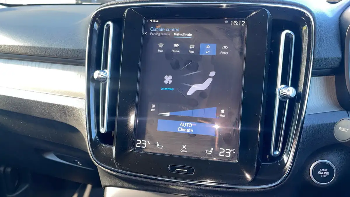 2020-volvo-xc40-20-b4-inscription-pro-big-28