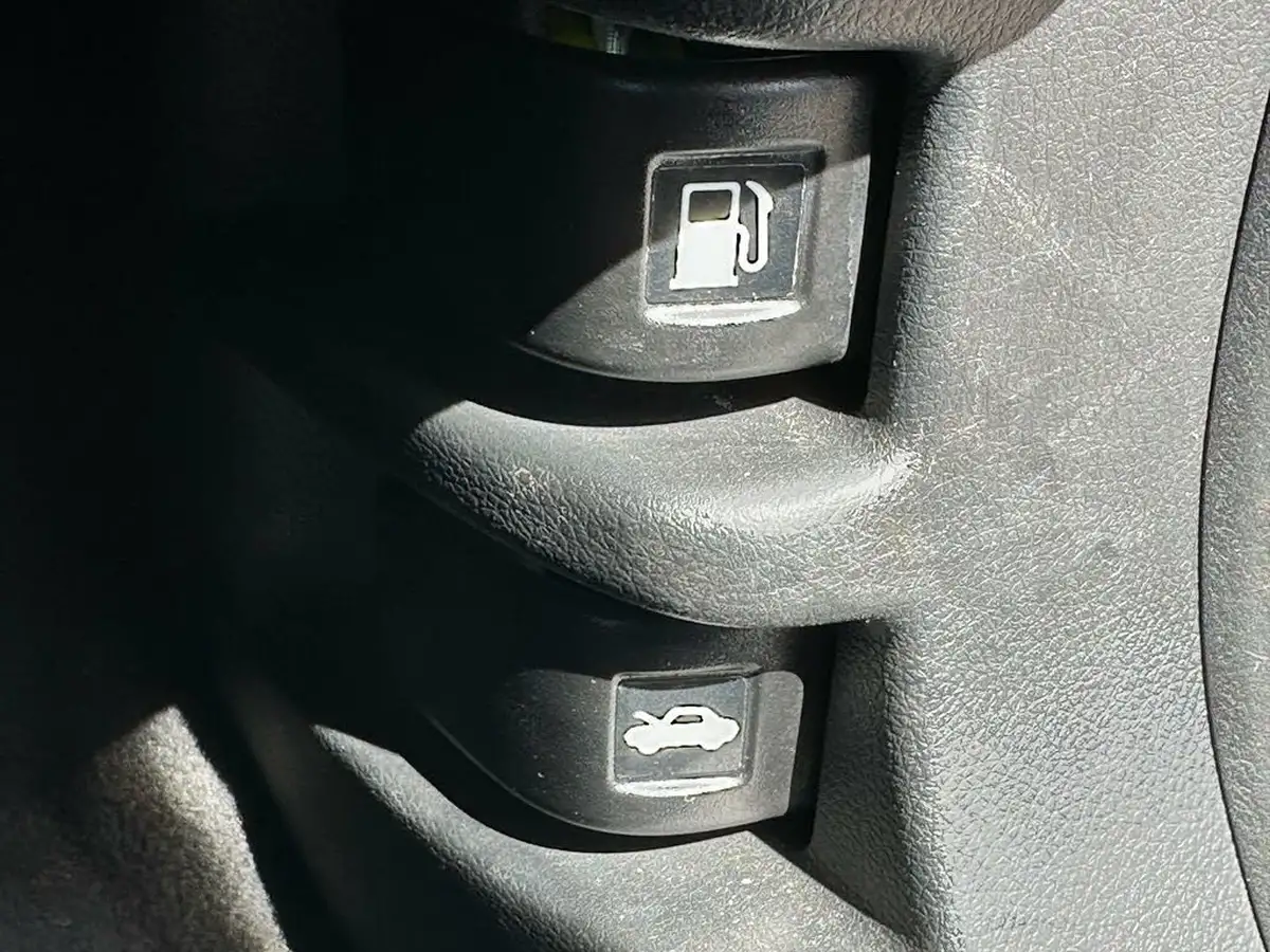 2023-honda-cr-v-20-i-mmd-sr-big-50