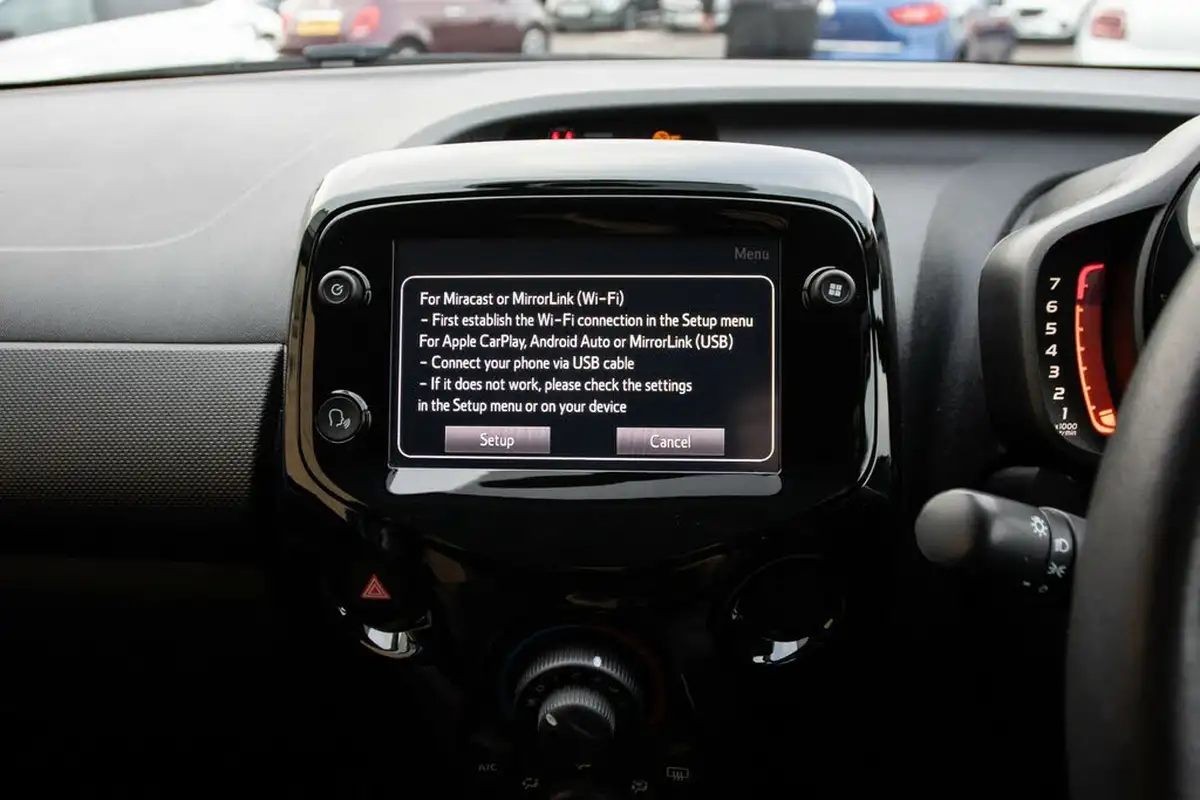 2021-citroen-c1-10-vti-shine-5d-big-25
