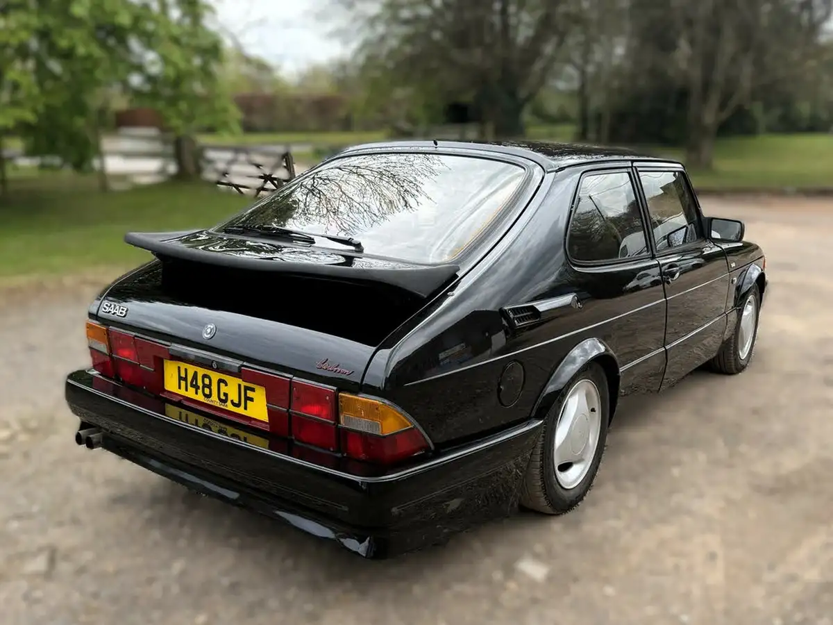 1991-saab-900-big-9