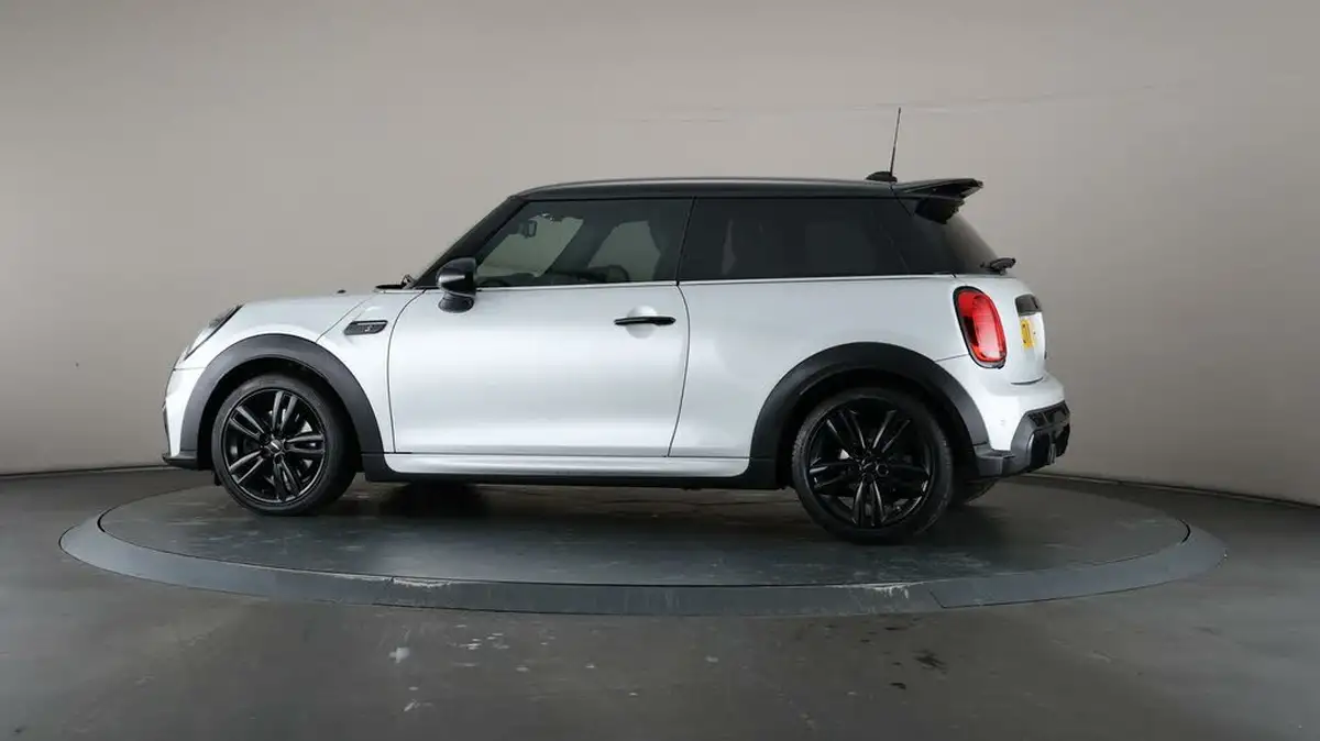 2021-mini-cooper-20-cooper-s-sport-hatchback-3d-big-68