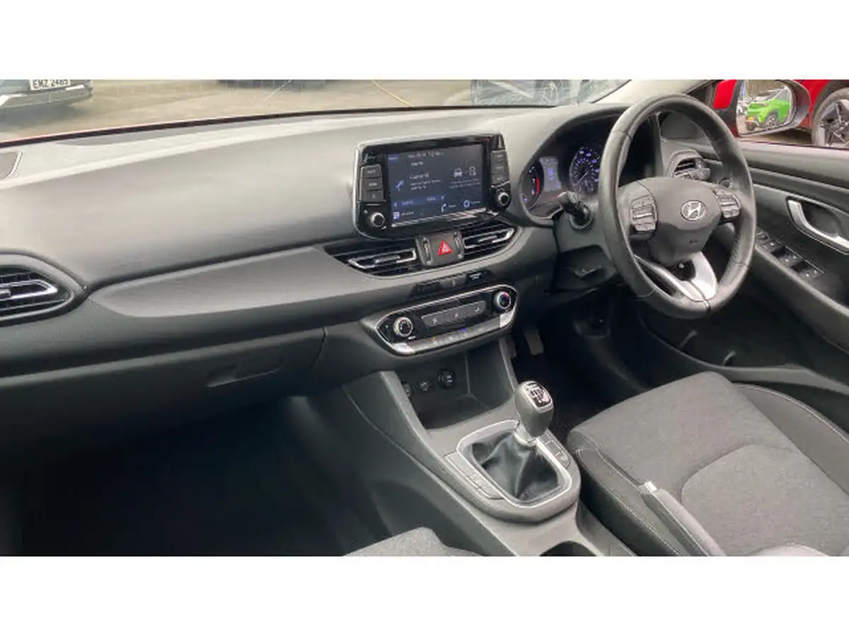 2022-hyundai-i30-10-t-gdi-se-connect-hatchback-big-8