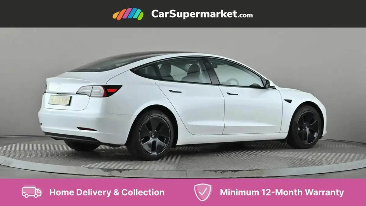 2022-tesla-model-3-e-rwd-big-5