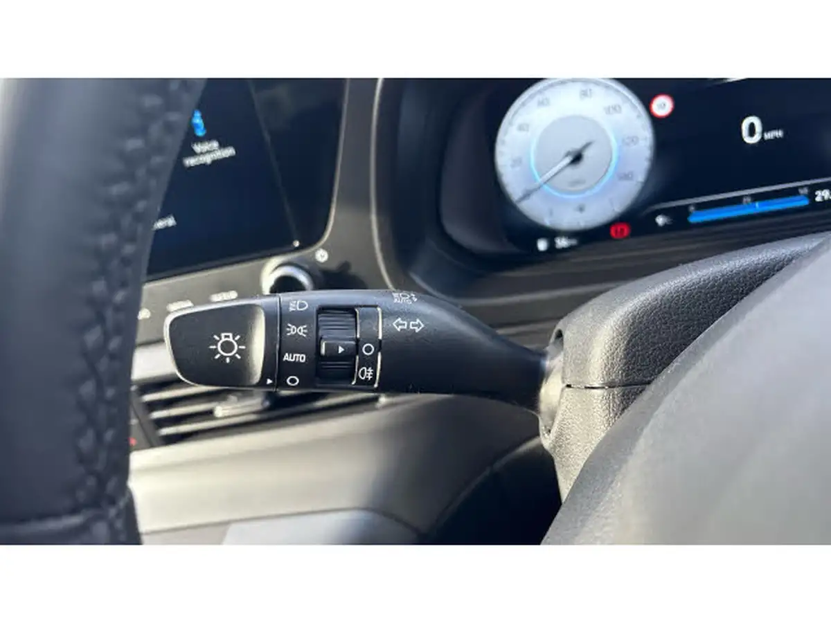 2024-hyundai-i20-10-t-gdi-premium-big-58