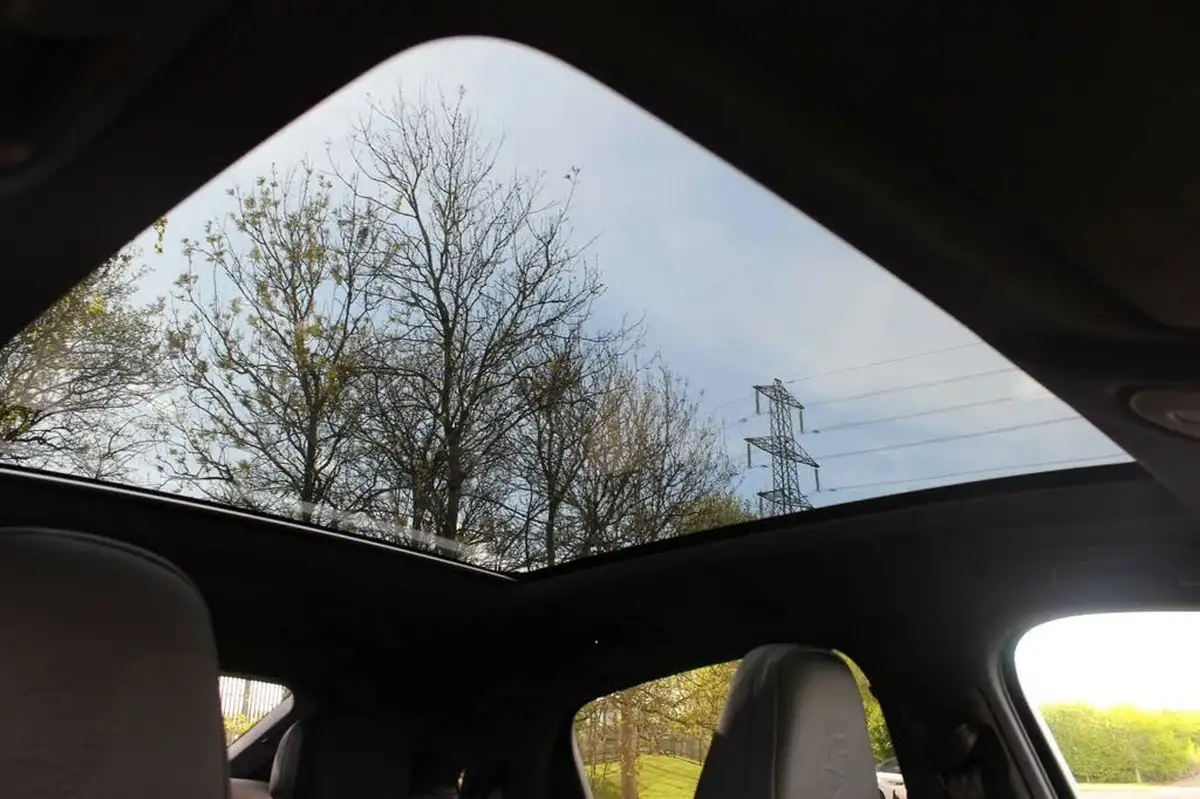 2024-porsche-cayenne-30-v6-353ps-coupe-big-35
