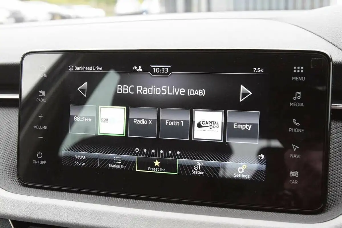 2024-skoda-kamiq-15-tsi-se-l-executive-dsg-big-17