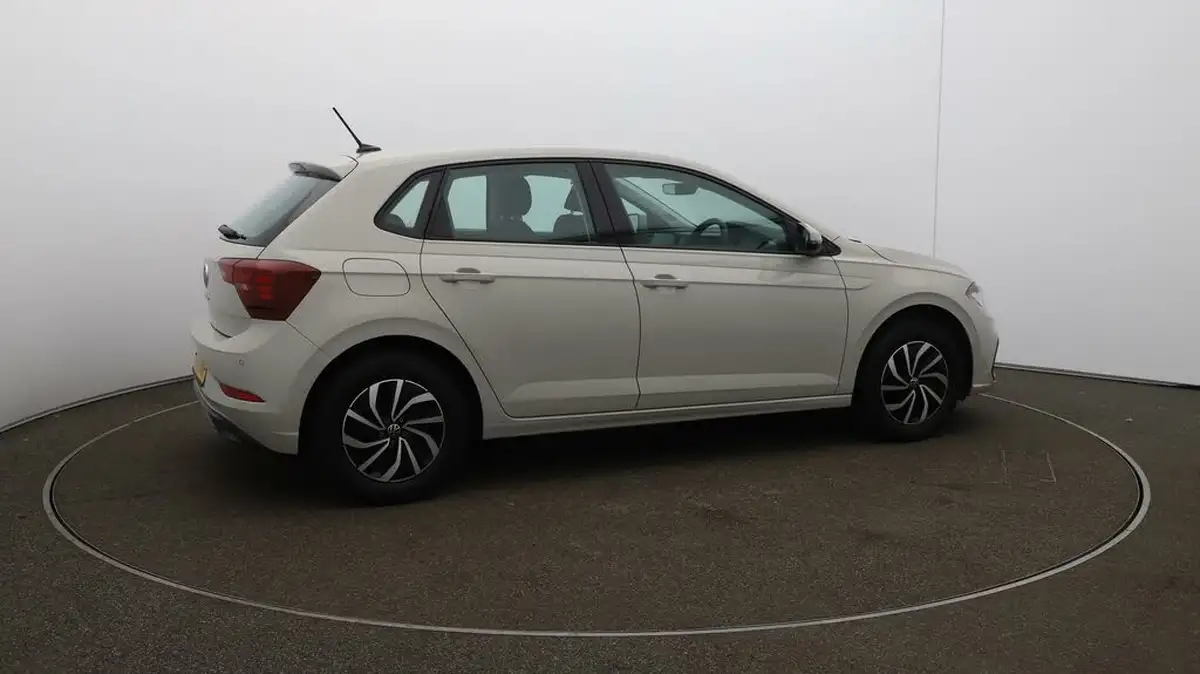 2024-volkswagen-polo-10-tsi-life-big-42