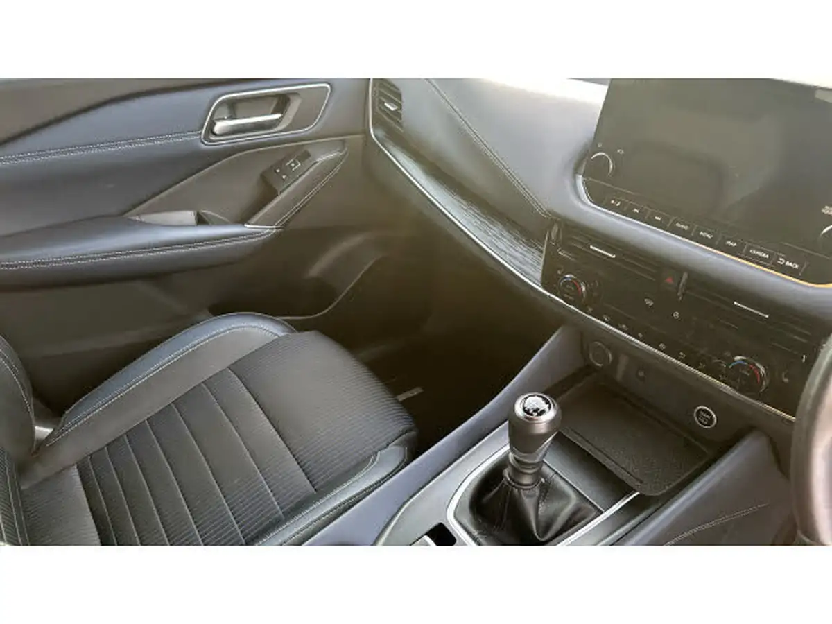 2022-nissan-qashqai-13-dig-t-tekna-140ps-mild-hybrid-big-13