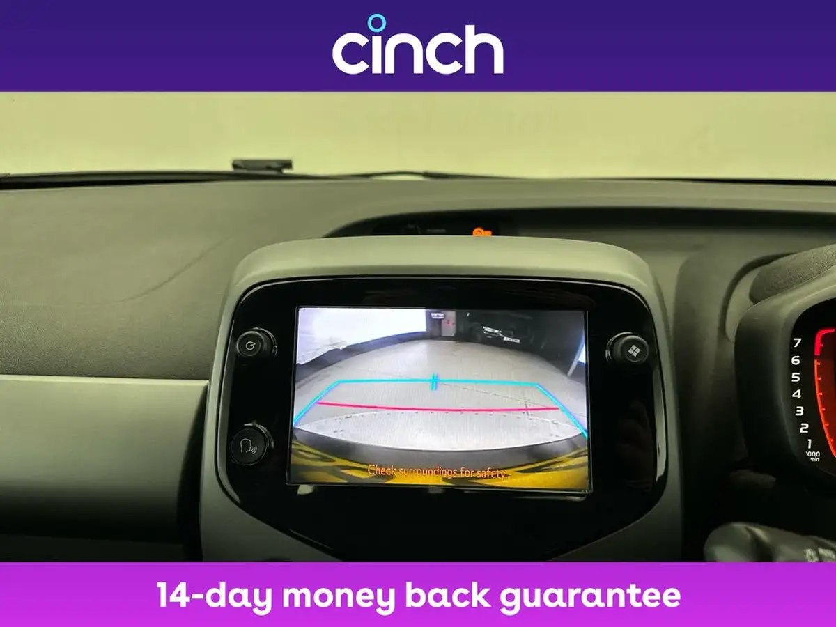2019-toyota-aygo-10-vvt-i-x-clusiv-big-24