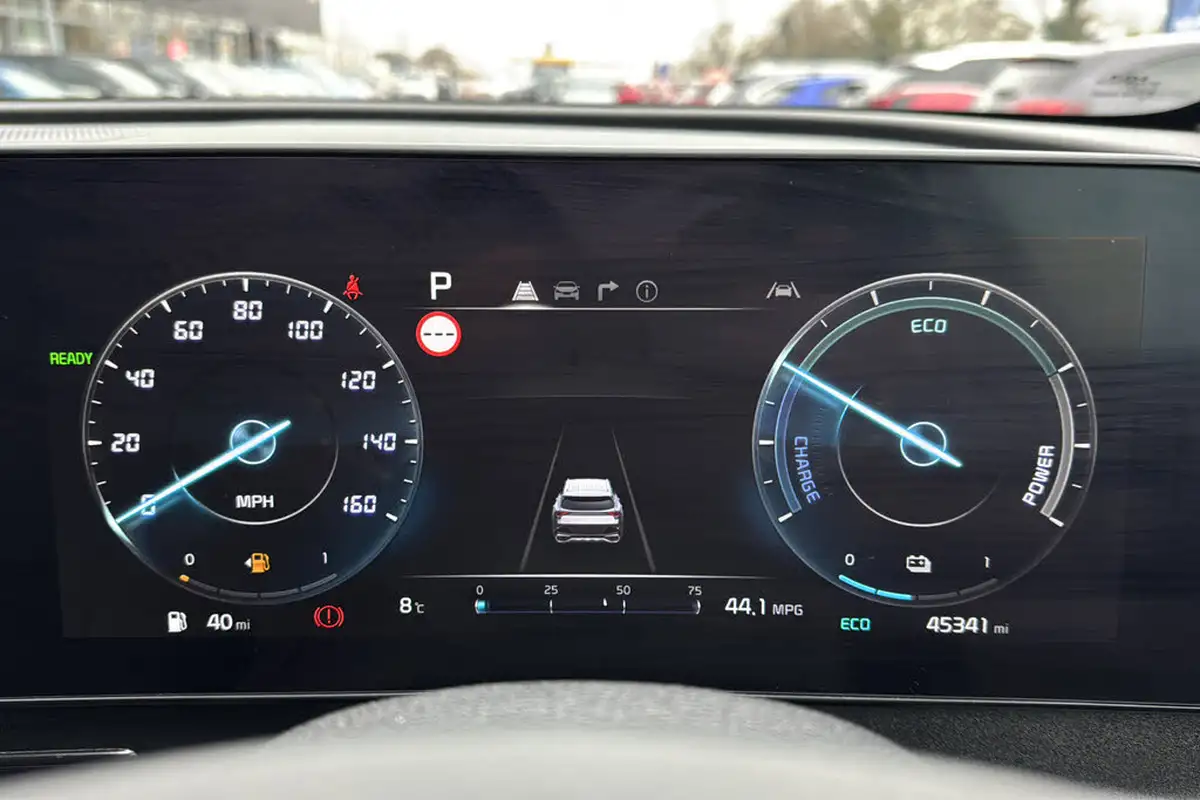 2023-kia-sportage-16-t-gdi-gt-line-226bhp-hev-auto-big-12