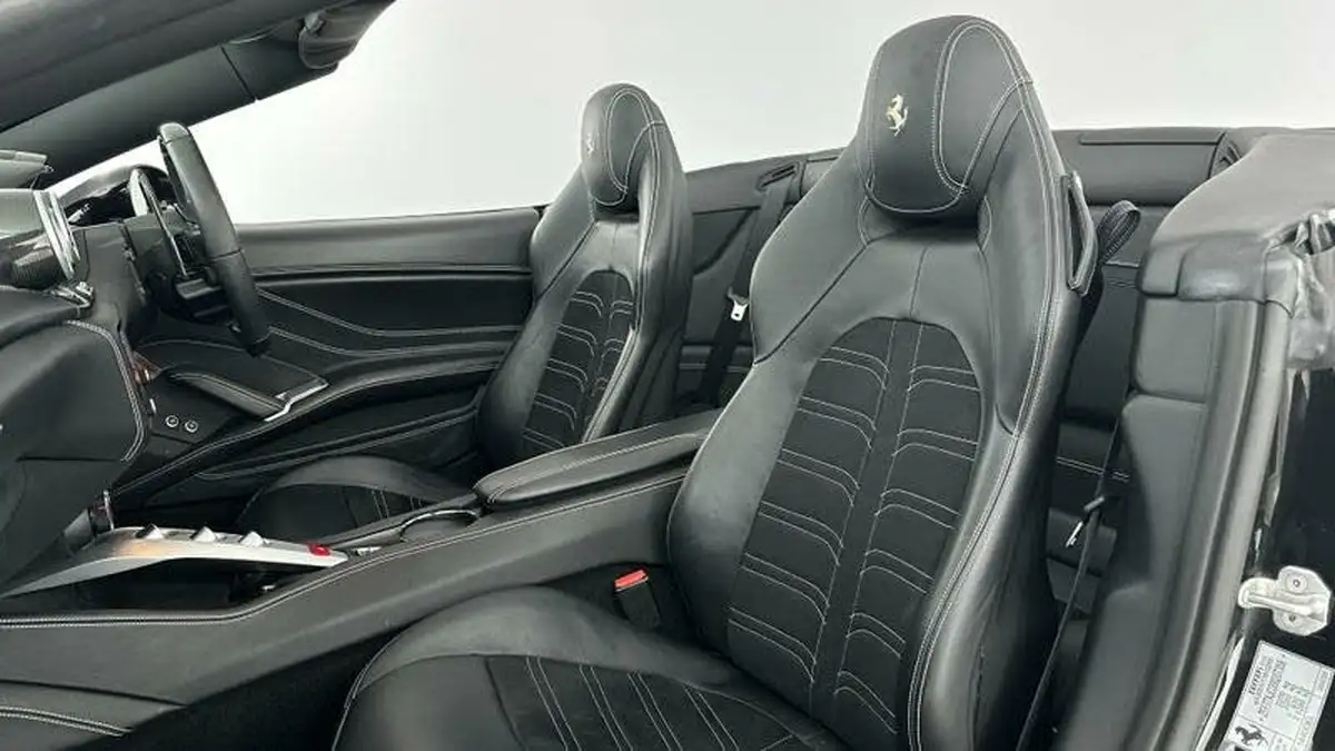 2015-ferrari-california-39-t-big-10