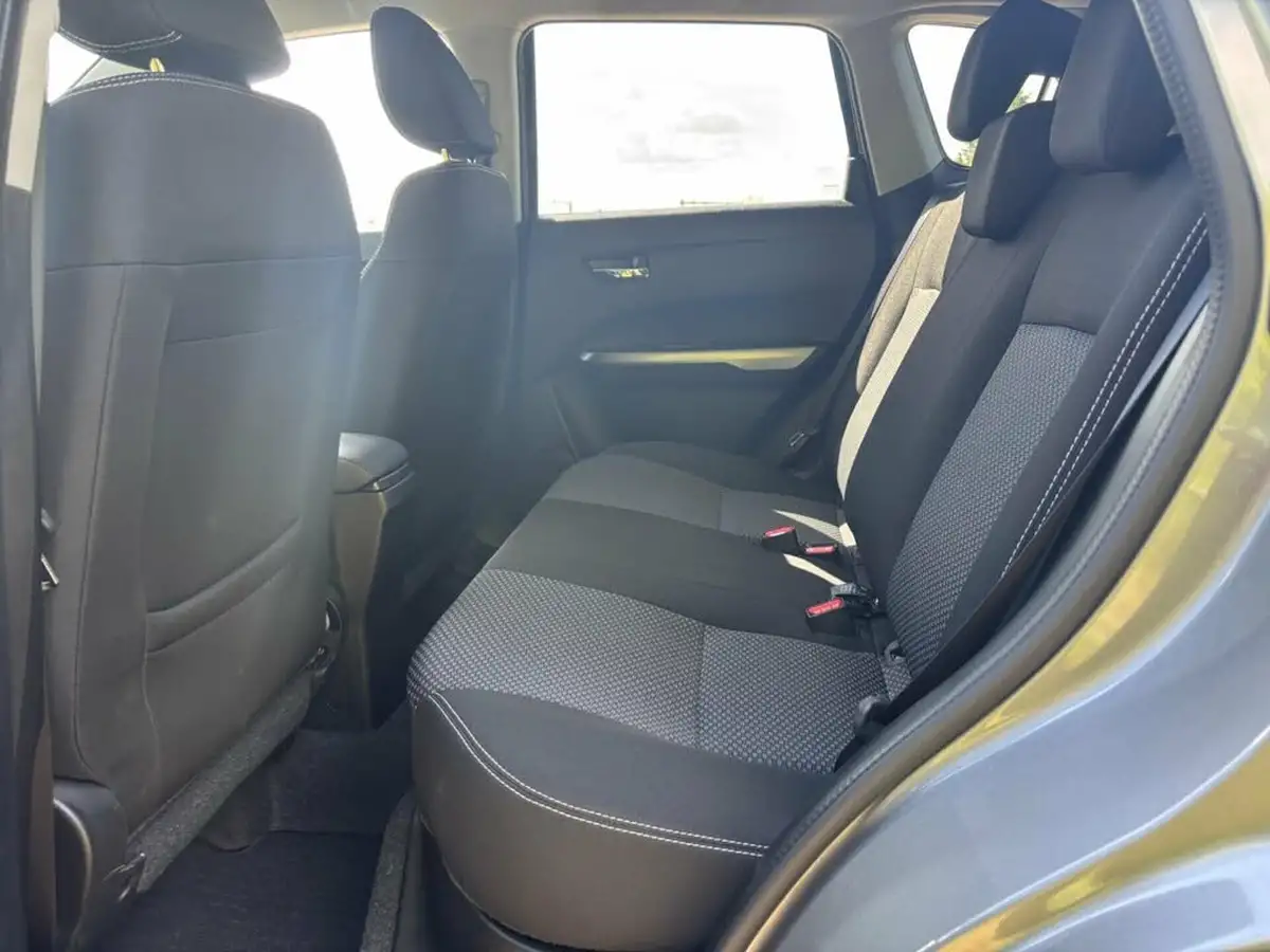 2023-suzuki-vitara-14-boosterjet-sz-t-big-15