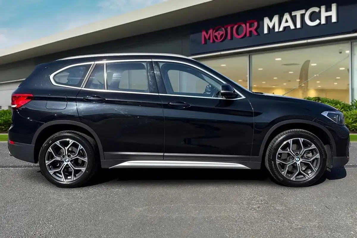 2021-bmw-x1-20-sdrive20i-xline-big-2