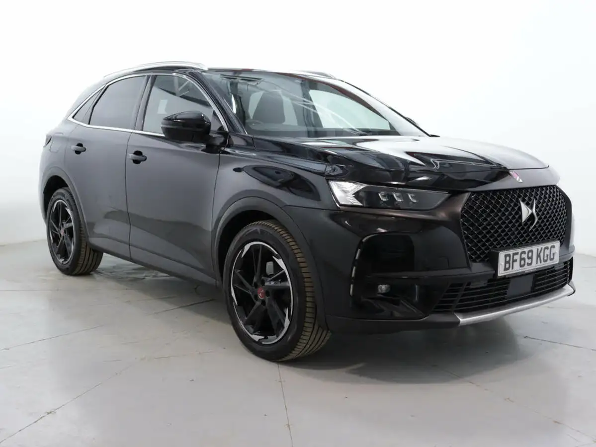 2019-ds-ds-7-crossback-15-bluehdi-performance-line-eat8-big-0