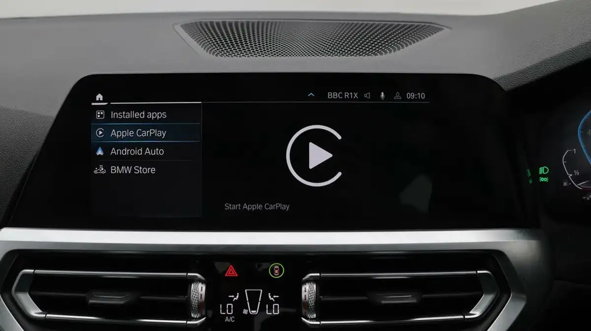 2020-bmw-3-series-20-330e-sport-pro-saloon-4d-big-26