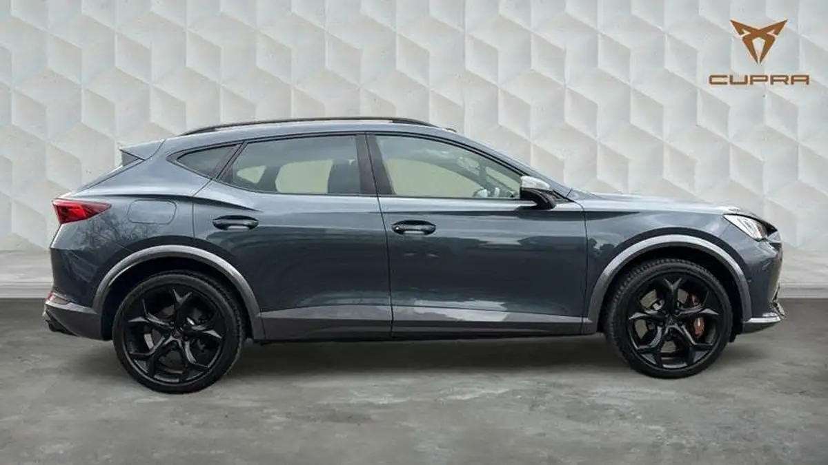 2021-cupra-formentor-20-tsi-vz-edition-big-3