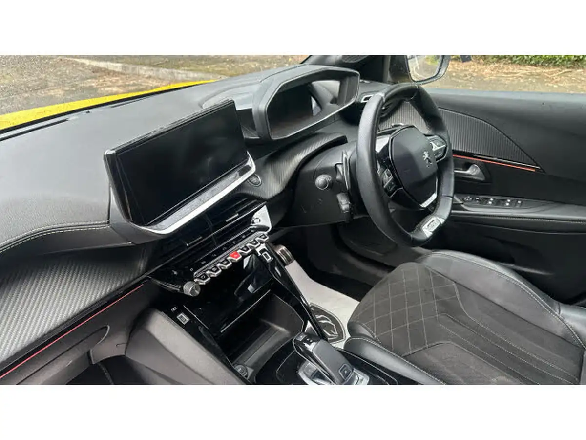 2021-peugeot-208-12-puretech-gt-premium-100bhp-eat8-big-8