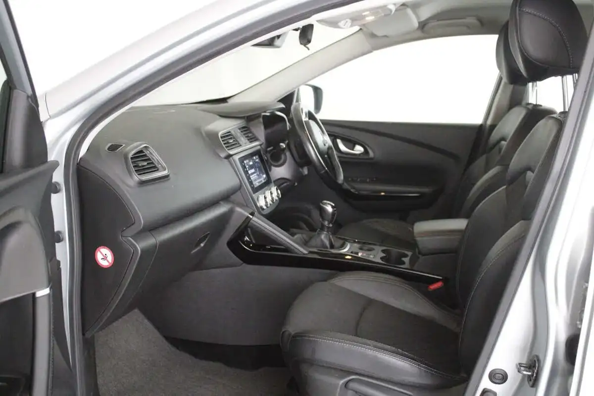 2019-renault-kadjar-13-tce-iconic-140bhp-big-11