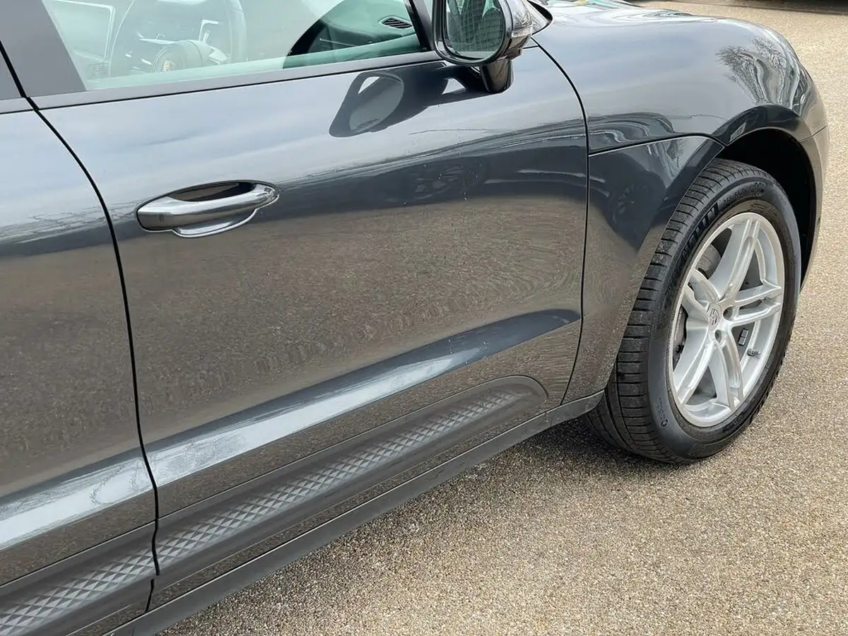 2022-porsche-macan-20-big-16
