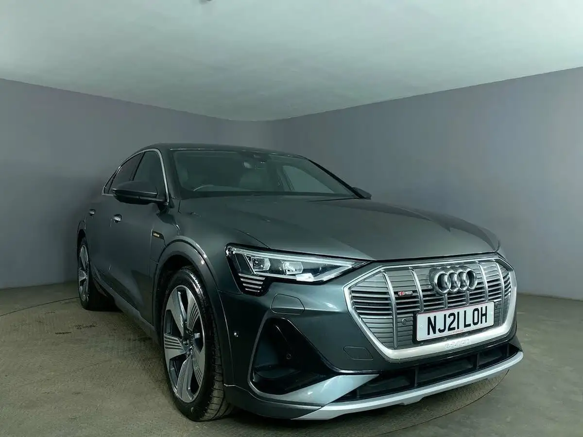 2021-audi-e-tron-55e-s-line-station-wagon-big-1