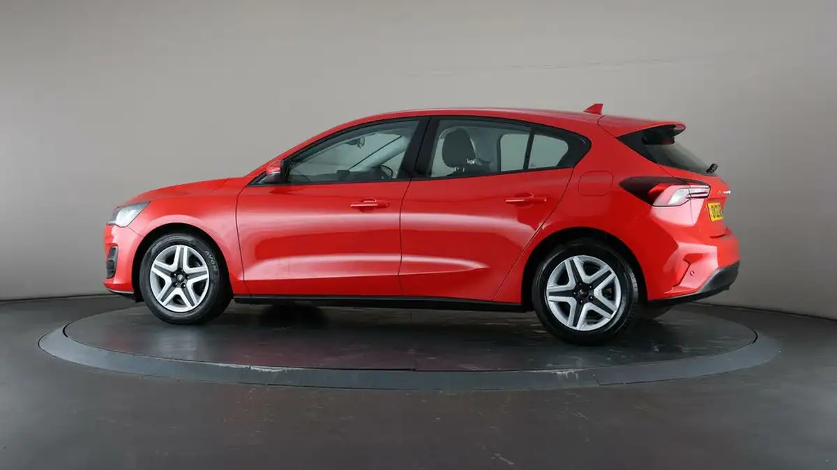 2022-ford-focus-10t-trend-hatchback-big-67