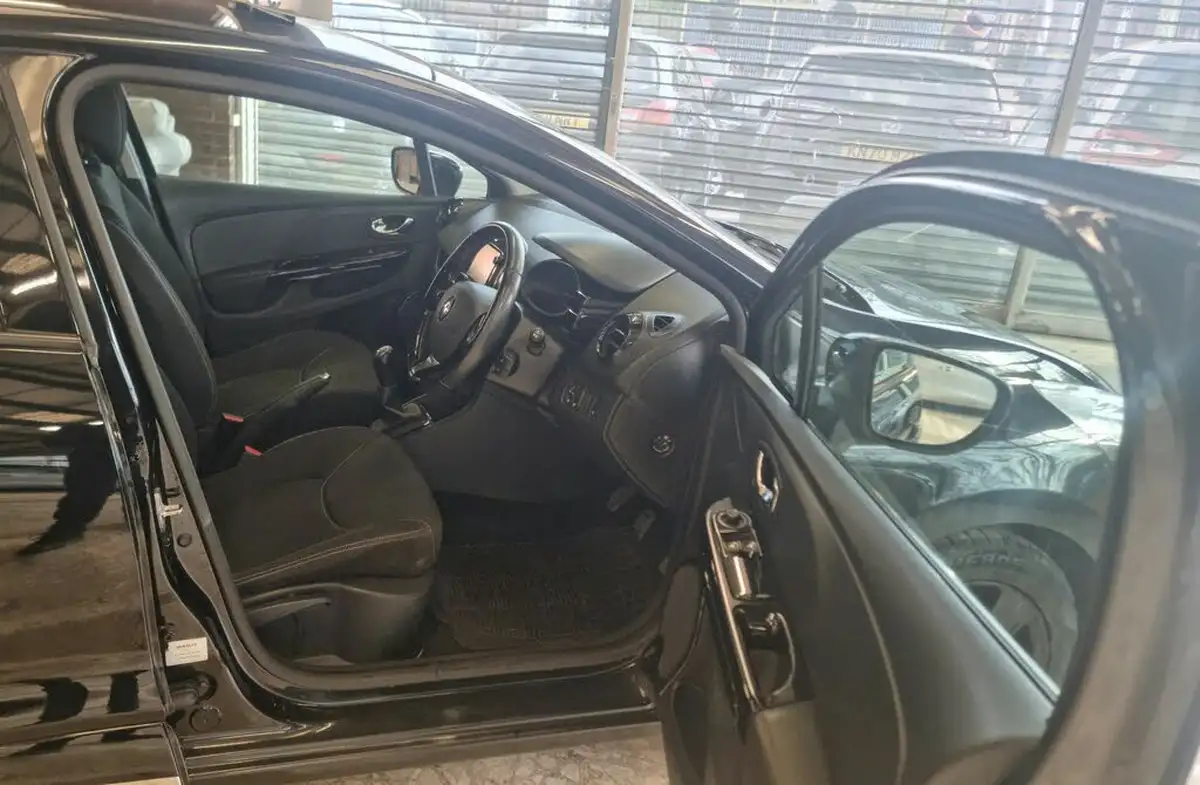 2014-renault-clio-09-dynamique-big-9