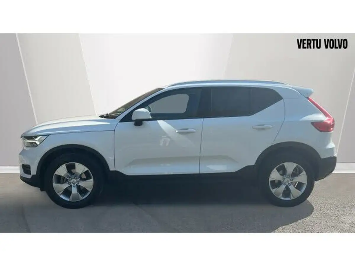 2022-volvo-xc40-15-t3-momentum-auto-big-7