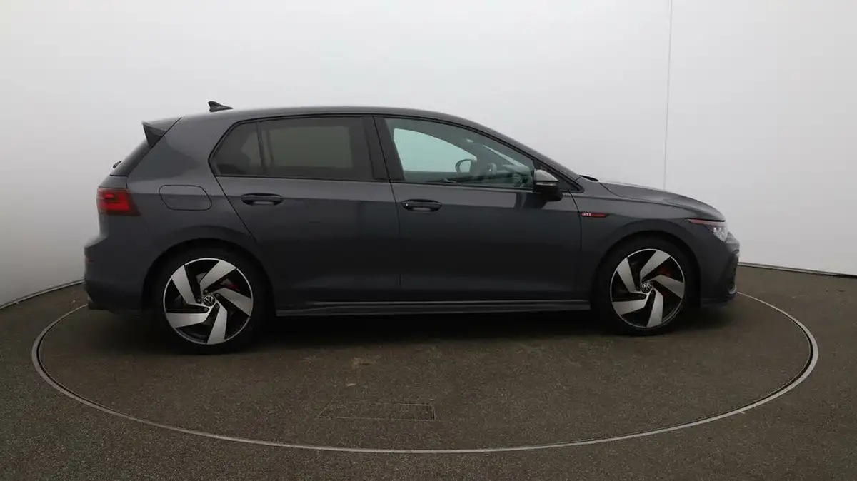 2022-volkswagen-golf-20-tsi-gti-dsg-big-8